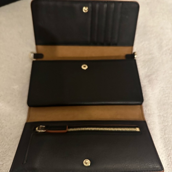 MCM Wallet on chain. - Picture 4 of 13